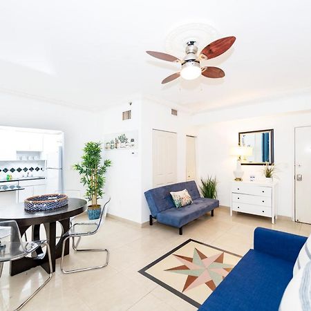 Apartments On Ocean Drive Маями Бийч Екстериор снимка
